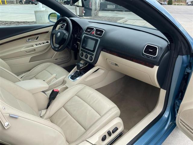 Photo of 2008 Blue Volkswagen Eos