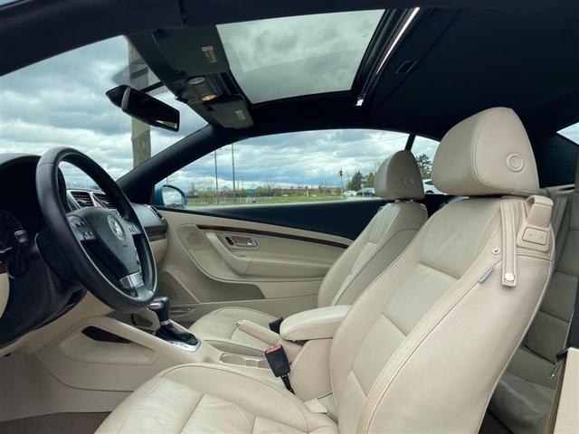 Photo of 2008 Blue Volkswagen Eos