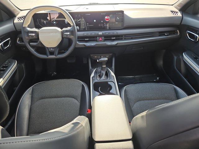 Photo of 2025 Snow White Pearl Kia K4