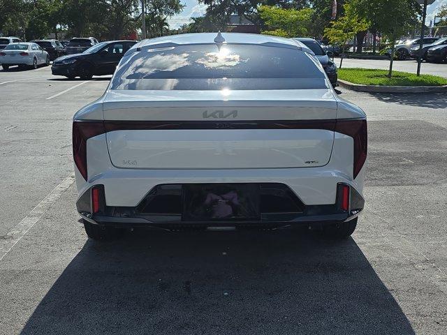 Photo of 2025 Snow White Pearl Kia K4