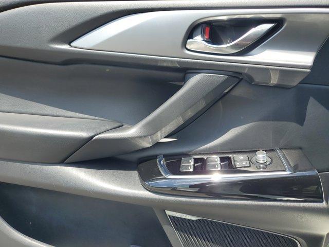 Photo of 2022 Snowflake White Pearl Mazda CX-9