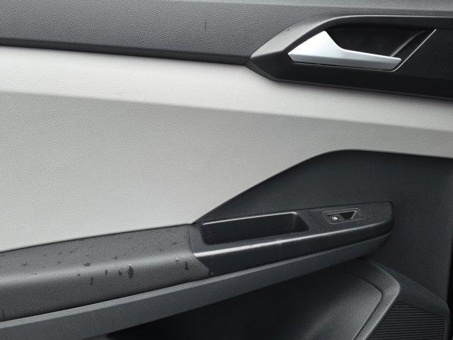 Photo of 2023 Deep Black Pearl Effect Volkswagen Taos