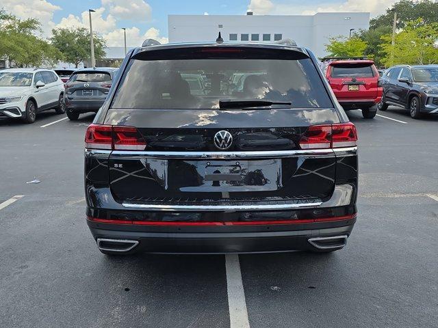 Photo of 2022 Deep Black Pearl Effect Volkswagen Atlas