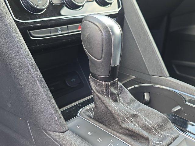 Photo of 2022 Deep Black Pearl Effect Volkswagen Atlas
