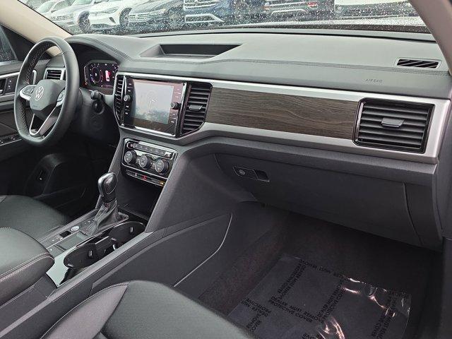 Photo of 2022 Platinum Gray Metallic Volkswagen Atlas