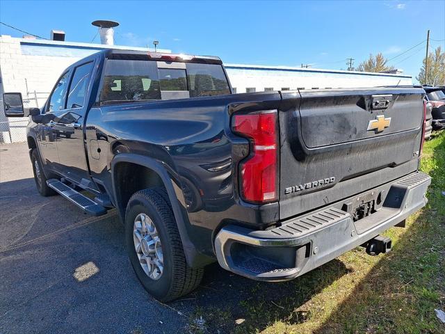 Photo of 2024 Black Chevrolet Silverado 3500