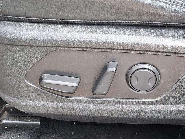 Photo of 2023 Ebony Black Kia Sportage