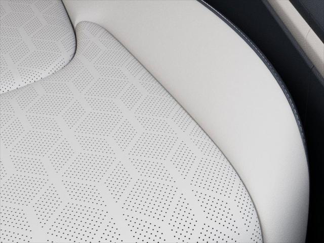 Photo of 2026 CERAMIC SIL Kia Carnival