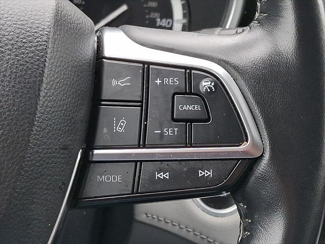 Photo of 2021 Blizzard Pearl Toyota Highlander