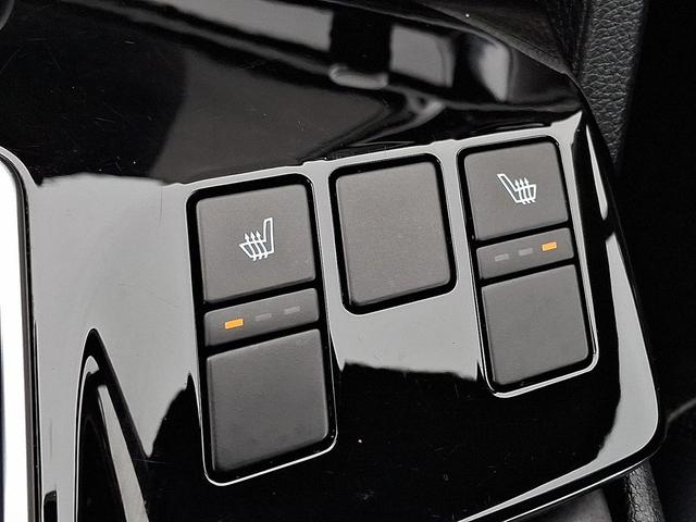 Photo of 2023 Ebony Black Kia Sportage