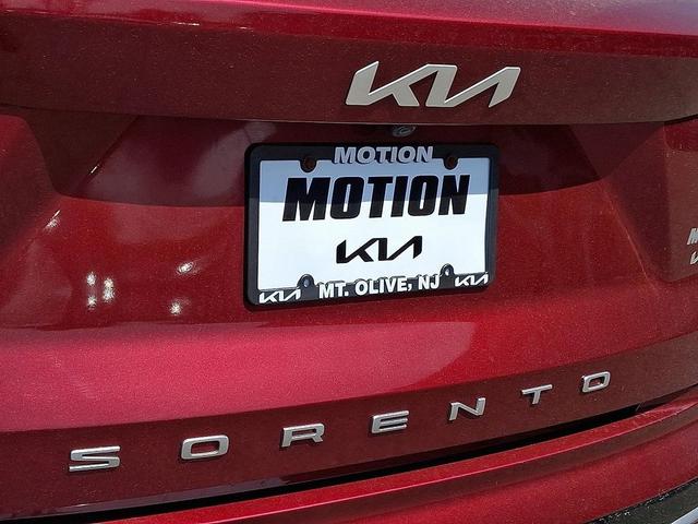 Photo of 2022 Passion Red Tintcoat Kia Sorento
