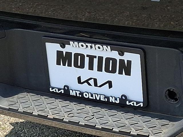Photo of 2022 Phantom Black Hyundai SANTA CRUZ