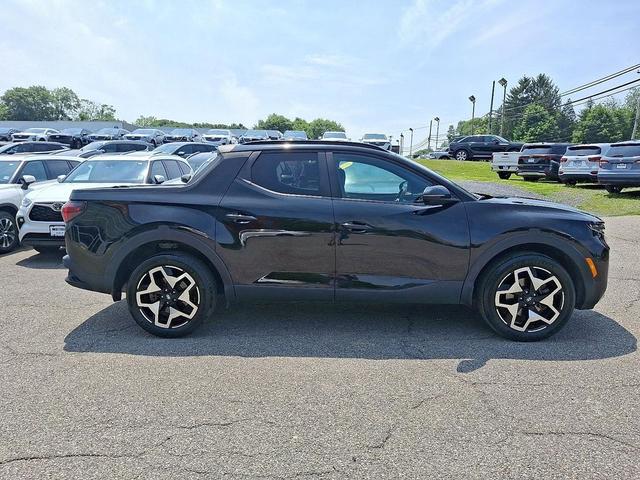 Photo of 2022 Phantom Black Hyundai SANTA CRUZ