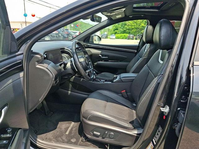 Photo of 2022 Phantom Black Hyundai SANTA CRUZ