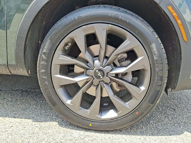 Photo of 2022 Aruba Green Kia Sorento