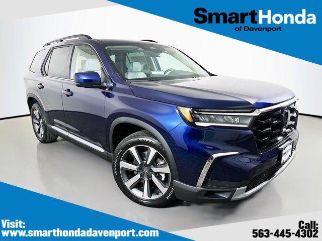 Photo of 2025 Obsidian Blue Honda Pilot