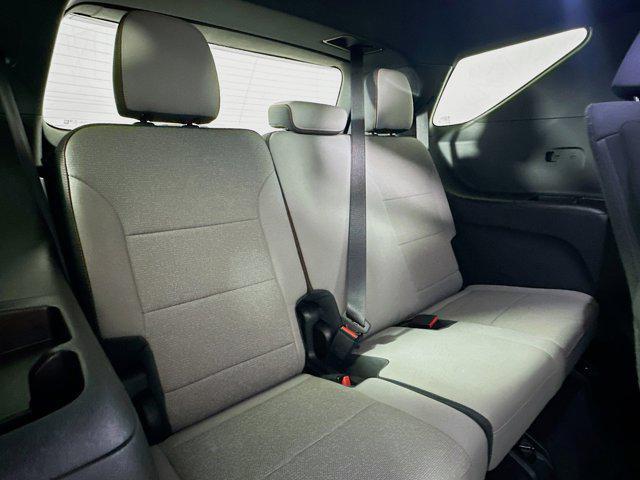 Photo of 2024 Lakeshore Blue Metallic Chevrolet Traverse