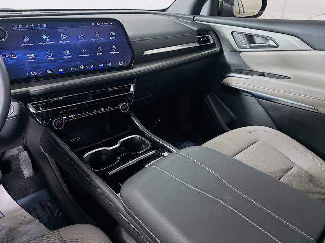 Photo of 2024 Lakeshore Blue Metallic Chevrolet Traverse