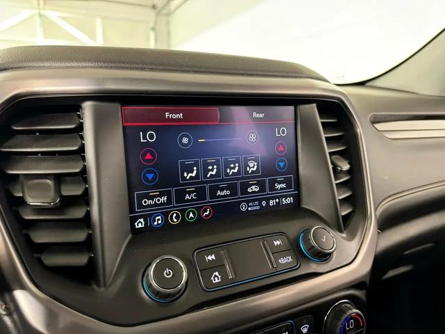 Photo of 2023 Summit White GMC Acadia