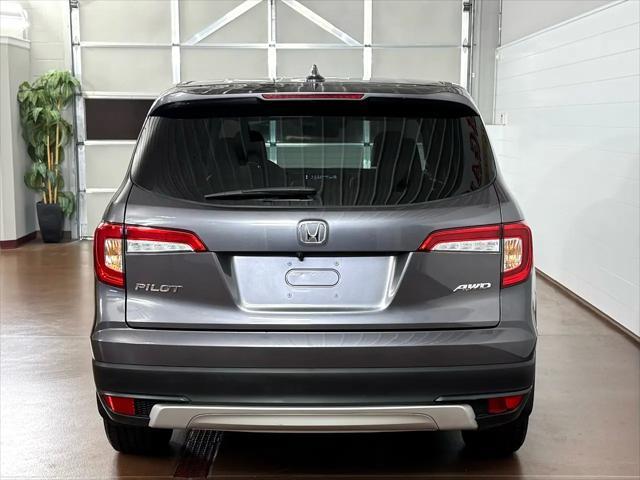 Photo of 2021 Modern Steel Metallic Honda Pilot