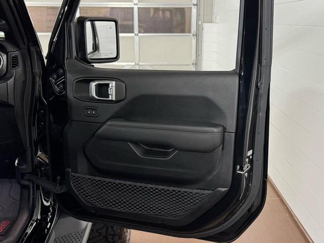 Photo of 2021 Black Jeep Wrangler Unlimited