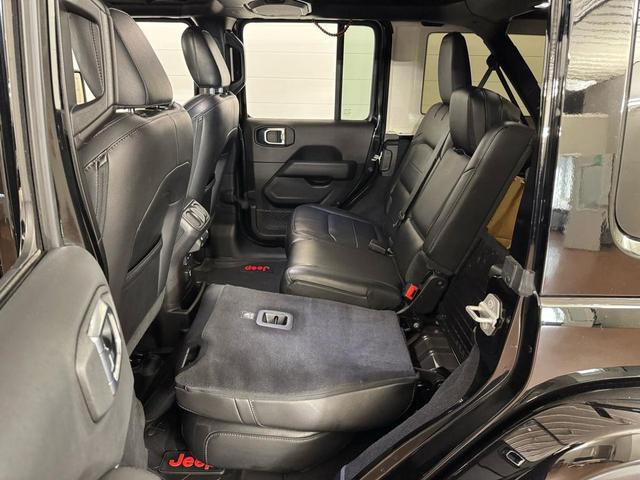 Photo of 2021 Black Jeep Wrangler Unlimited