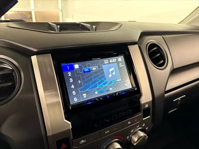Photo of 2019 Midnight Black Metallic Toyota Tundra