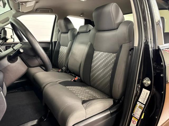 Photo of 2019 Midnight Black Metallic Toyota Tundra