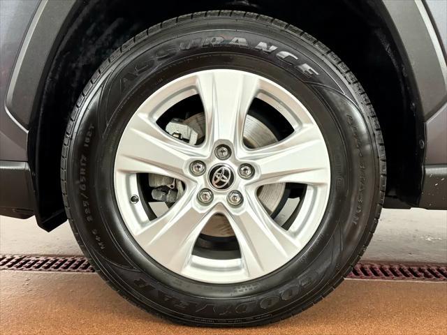 Photo of 2020 Magnetic Gray Metallic Toyota RAV4 Hybrid