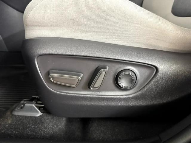 Photo of 2020 Magnetic Gray Metallic Toyota RAV4 Hybrid