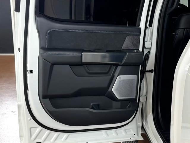 Photo of 2025 Star White Ford F-250