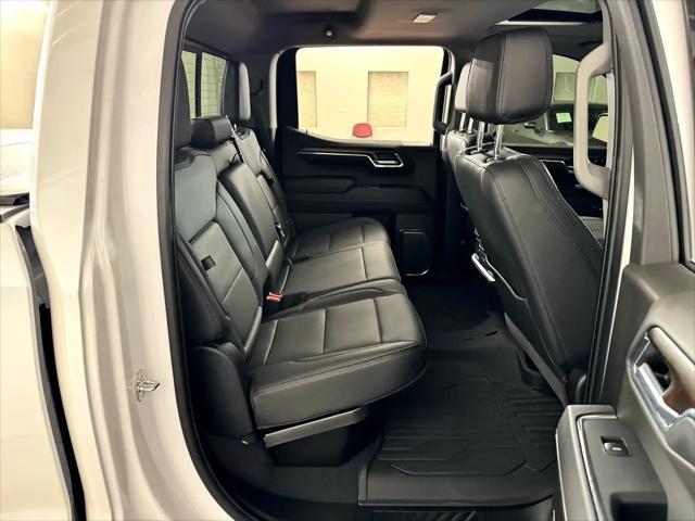 Photo of 2024 White Frost GMC Sierra 1500