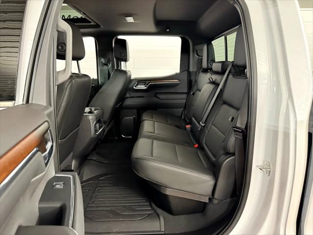 Photo of 2024 White Frost GMC Sierra 1500