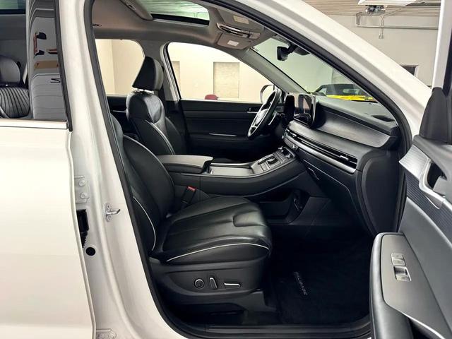 Photo of 2023 Hyper White Hyundai PALISADE
