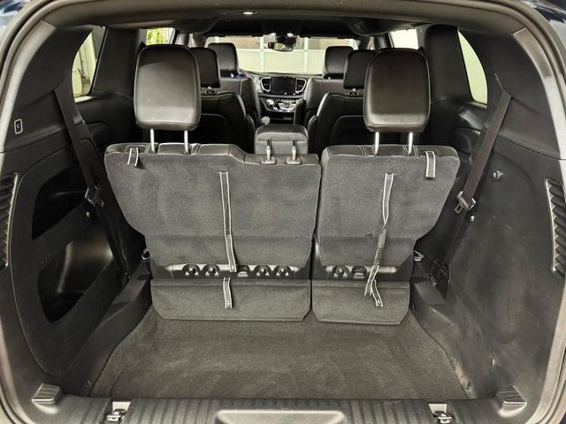 Photo of 2023 Fathom Blue Pearl Chrysler Pacifica