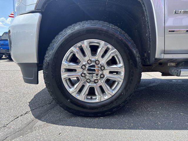 Photo of 2018 Quicksilver Metallic GMC Sierra 2500