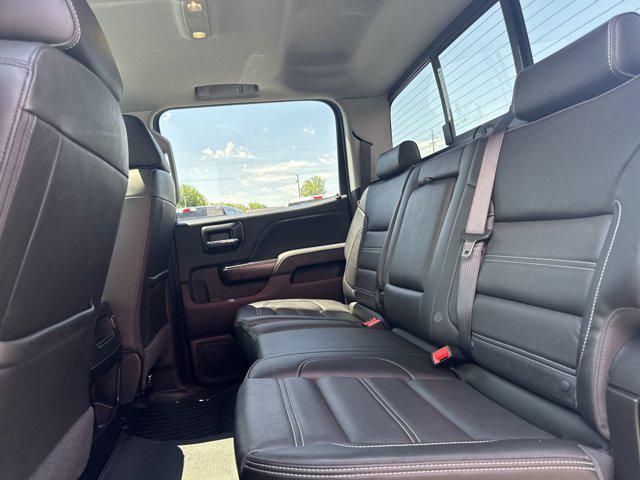 Photo of 2018 Quicksilver Metallic GMC Sierra 2500