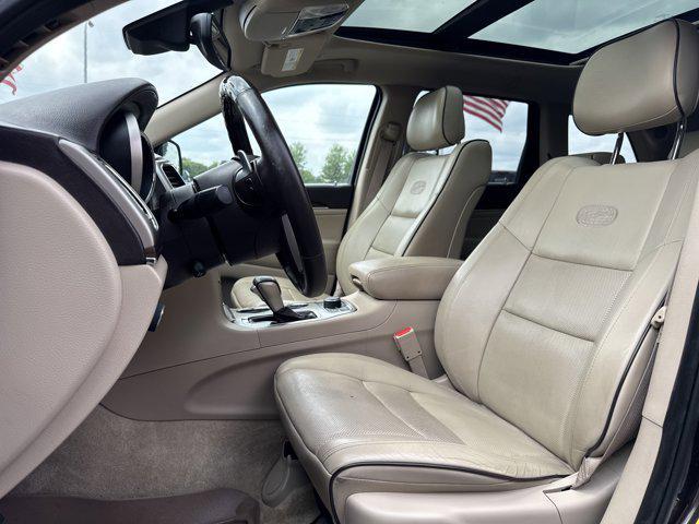 Photo of 2017 Luxury Brown Pearlcoat Jeep Grand Cherokee