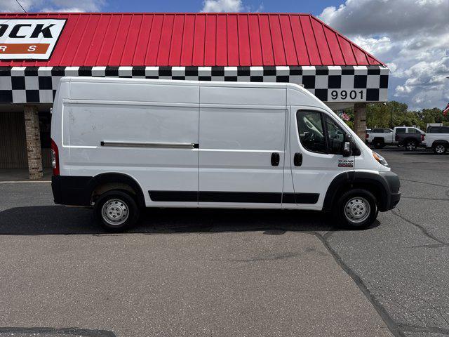 Photo of 2022 Bright White Clearcoat RAM ProMaster 2500