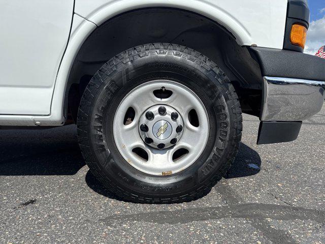 Photo of 2021 Summit White Chevrolet Express 3500