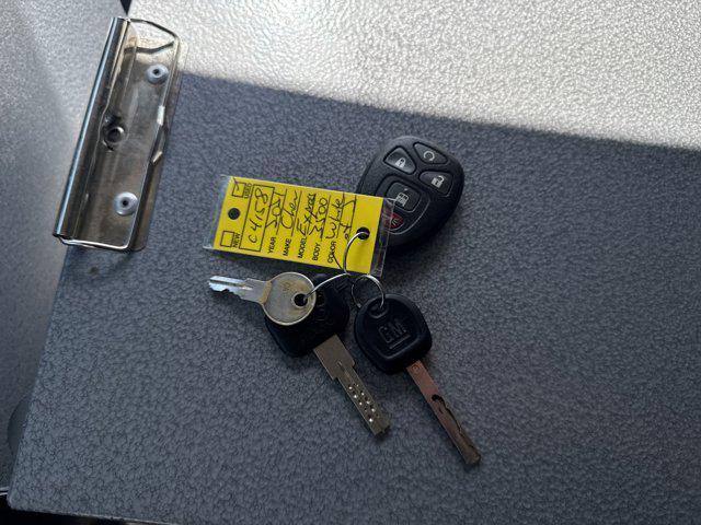 Photo of 2021 Summit White Chevrolet Express 3500