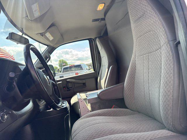 Photo of 2021 Summit White Chevrolet Express 3500