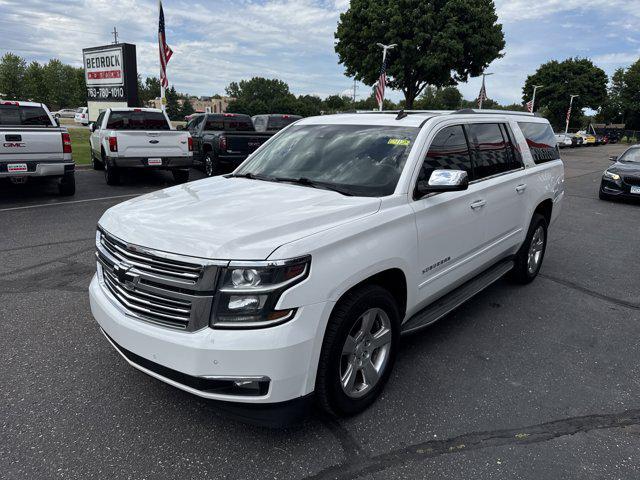 Photo of 2015 Summit White Chevrolet Suburban