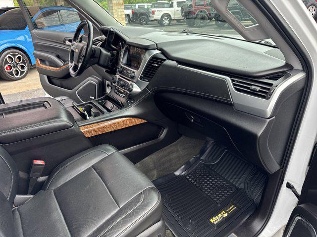 Photo of 2015 Summit White Chevrolet Suburban