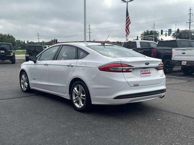 Photo of 2018 Oxford White Ford Fusion Hybrid