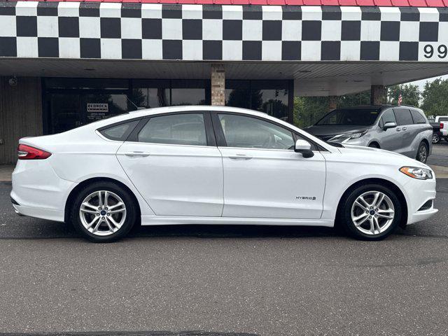 Photo of 2018 Oxford White Ford Fusion Hybrid