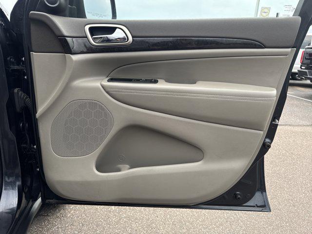 Photo of 2012 Maximum Steel Metallic Clearcoat Jeep Grand Cherokee
