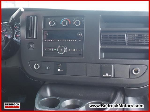 Photo of 2017 Summit White GMC Savana 2500