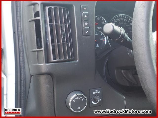 Photo of 2017 Summit White GMC Savana 2500