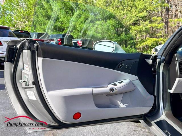 Photo of 2005 Silver Chevrolet Corvette